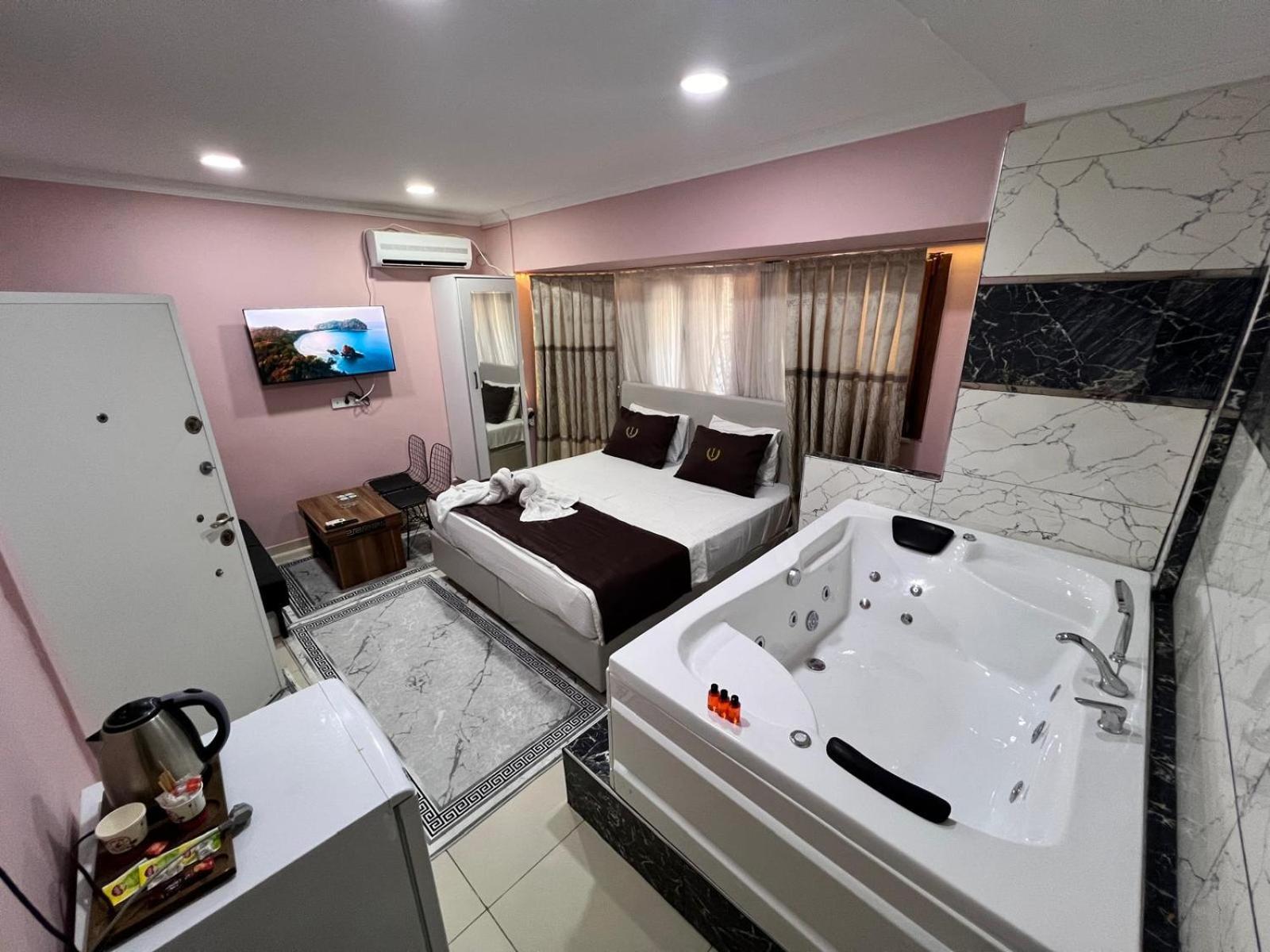 Istanbul Palace Hotel エクステリア 写真